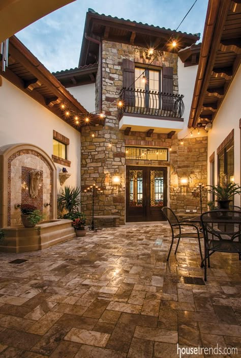 Globe lights over this home patio create a Tuscan-inspired getaway. See all our globe lights: http://www.lightsforalloccasions.com/c-245-globe-string-lights.aspx Casa Country, Tuscan Inspired, Casas The Sims 4, Tuscan House, Casas Coloniales, Spanish Style Homes, Front Entrance, Spanish House, Tuscan Style