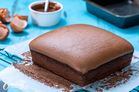 Chocolate Taiwanese Castella Cake :: Home Cooking Adventure Castella Cake Recipe, Chocolate Souffle, Chocolate Sponge Cake, Easy Chocolate Cake, Chocolate Sponge, Chiffon Cake, Sponge Cake, Best Chocolate, Easy Chocolate