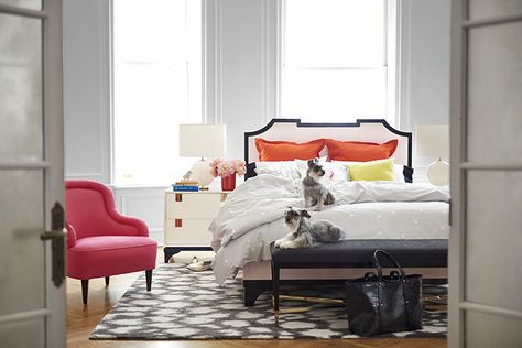 Deborah Lloyd ushers Kate Spade New York's classic handbag line into a lifestyle and home decor label. Kate Spade Bedroom, Kate Spade Home, Artisan Furniture, New York Homes, Business Furniture, Outdoor Furniture Collections, Furniture Collections, Chic Home, Furniture Collection