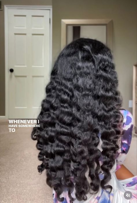 Healthy Black Hair, Beautiful Natural Hair, Natural Hair Beauty, Natural Curls Hairstyles, Natural Hair Styles Easy, Curly Girl Hairstyles, Long Natural Hair, Natural Hair Inspiration, Hair Crush