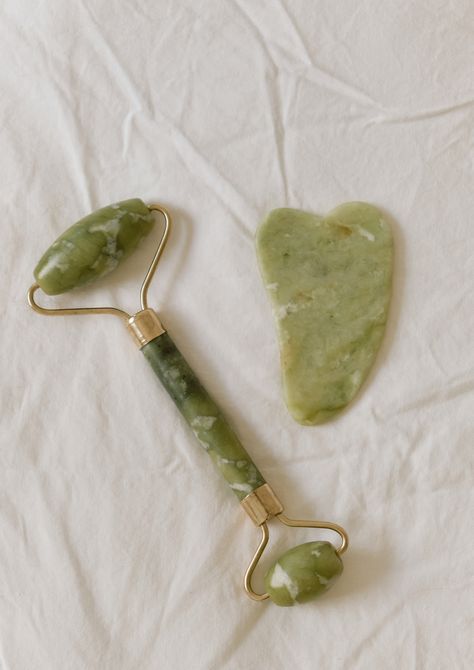 get your zen on with this gua sha and jade roller set from amazon. implementing this into my daily routine has made such a difference in my confidence and overall wellness. #amazon #amazonmusthaves #amazonfinds #healthandwellness #guasha #jaderoller Minimal Skincare, Gua Sha Massage, Wellness Habits, Holistic Approach To Health, Face Roller, Jade Roller, Summer Skincare, Facial Muscles, Roller Set