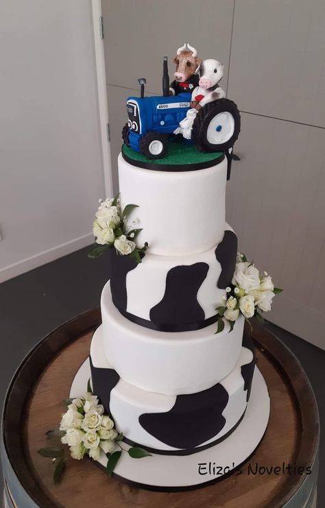 Cow Themed Weddings, Cow Theme Wedding Decor, Cow Theme Wedding, Cow Wedding Theme, Cow Print Wedding Cake, Cow Wedding Shower Theme, Cow Themed Wedding, Cow Wedding Cake, Cow Wedding Cake Topper