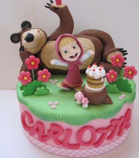 Kue Tart Masha And The Bear Yang Unik Dan Lucu Masha Cake, Masha And The Bear Cake, Mousse Au Chocolat Torte, Torte Creative, Masha And Bear, Pig Birthday Cakes, Novelty Birthday Cakes, Torte Cupcake, Bear Cake