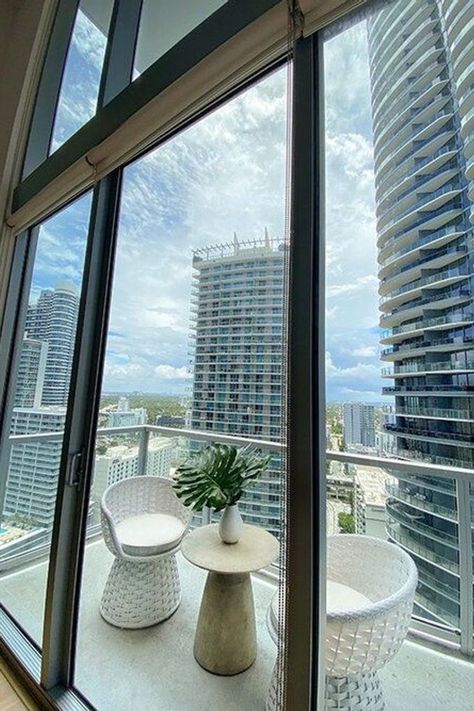 Miami Loft Apartments, Brickell Miami Apartments, Miami Apartment Aesthetic, Miami Balcony, Miami Apartment Decor, Miami Loft, Sarah Core, Miami House, Florida Apartments