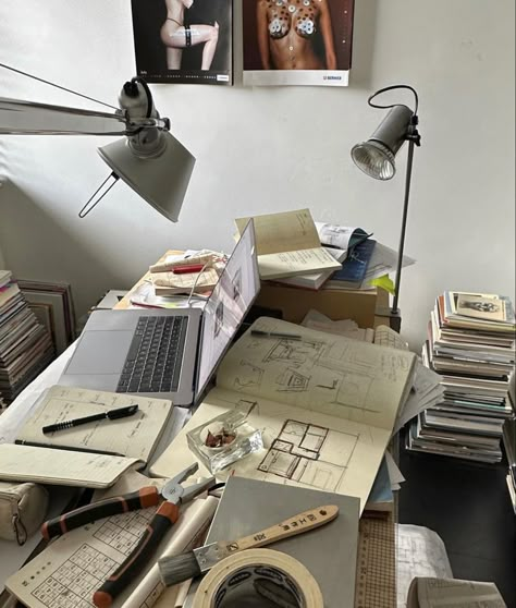 Charlotte Taylor, Messy Desk, Dream Interior, College Aesthetic, Aesthetic Space, Office Inspo, Studying Life, Wall Decor Ideas, Architecture Student