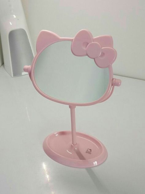 Rooms Decoration, Hello Kitty Makeup, Hello Kitty Rooms, Kitty Clothes, Cute Furniture, Hello Kitty Clothes, Hello Kitty Accessories, Pinterest Room Decor, Cute Bedroom Decor