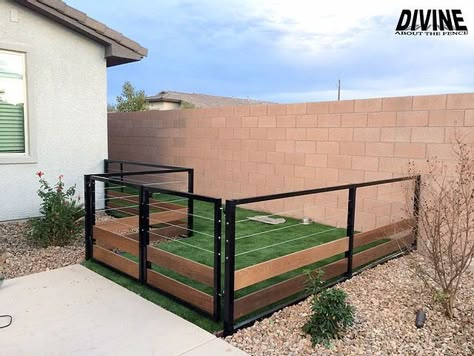 Dog Space Ideas Outdoors, Dog Run In Backyard, Backyard Idea For Dogs, Backyard Dog Run Ideas Design, Small Dog Fence Ideas Backyards, Dog Fenced In Area, Dog Section Backyard, Dog Run Design, Front Yard Dog Area