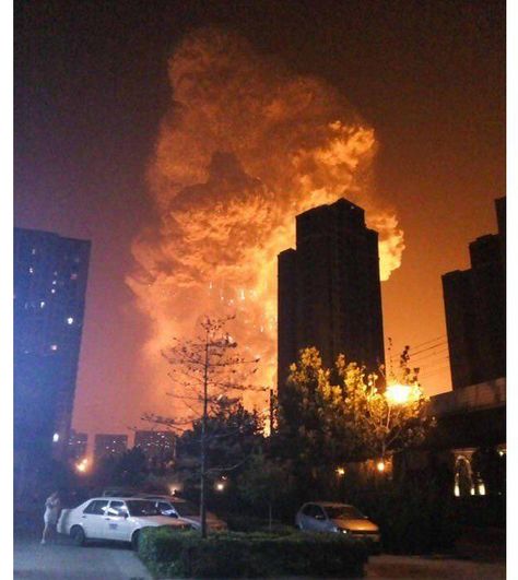 Tianjin explosion Necessary Evil, News Photography, Emergency Evacuation, Environmental Concerns, Oil Spill, Natural Disaster, Fire Fighters, Health Policy, Solar Flare