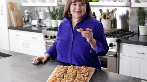 Apple Pie Bars Recipe, Raspberry Crumble Bars, Best Ina Garten Recipes, Barefoot Contessa Recipes, Raspberry Crumble, Pie Bar Recipes, Apple Pie Bars, Apple Bars, Ina Garten Recipes