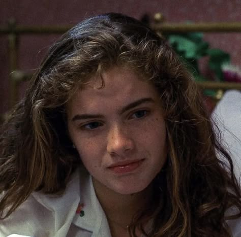 Nancy Thompson Aesthetic, Nancy Thompson Icons, Heather Langenkamp 80s, Wyatt Core, Heather Langenkamp, Nancy Thompson, Summer Film, New Nightmare, Street Girl