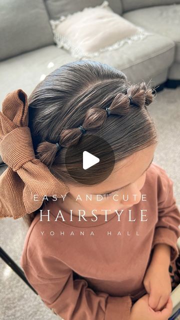 Yohana Hall on Instagram: "One of my favorite 5 minute hairstyles , cute, easy, and fast!   #5minutehair #5minutehairstyle #cutehairstyles #cutehair #easyhairstyles #summerhair #summerhairstyles #girlmom #hairtutorial #hairideas #hairinspo" Cute Girl Thanksgiving Hairstyles, Hair Styles For Preschoolers, Toddler Hairstyle Girl, Hairstyles For Family Pictures Daughters, Kindergarten Picture Day Hairstyles, Fun Buns Hairstyles For Kids, Easy Hairstyles For Picture Day For Kids, Cute Hair Styles For Toddlers, Quick Easy Toddler Hairstyles