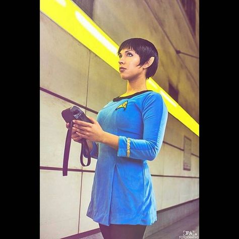 Makeup Crazy, Perfect Cosplay, Deep Space 9, Sci Fi Girl, Star Trek Cosplay, Star Track, Star Trek Tos, Deep Space, Tv Stars