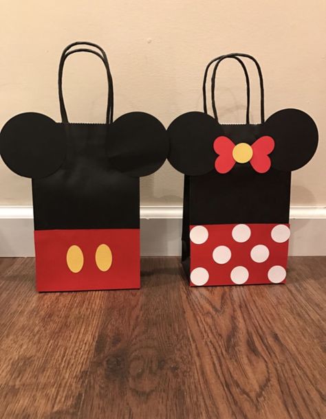 Mickey Mouse Favors, Mickey Mouse Theme Party, Γενέθλια Mickey Mouse, Mickey Mouse Birthday Decorations, Mickey 1st Birthdays, Mickey Mouse Themed Birthday Party, Fiesta Mickey Mouse, Mickey Mouse Baby Shower, Mickey Mouse Clubhouse Birthday Party