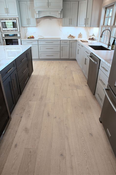 Chêne Gris - Vintage Elements Kitchen With Natural Wood Floors, Ash Flooring Kitchen, Light Oak Floors Grey Cabinets, Blond Floors White Kitchens, Blonde Grey Flooring, Blonde Flooring Kitchen, Blonde Wood Floors Kitchen, Natural Hardwood Floors Kitchen, French Country Hardwood Floors