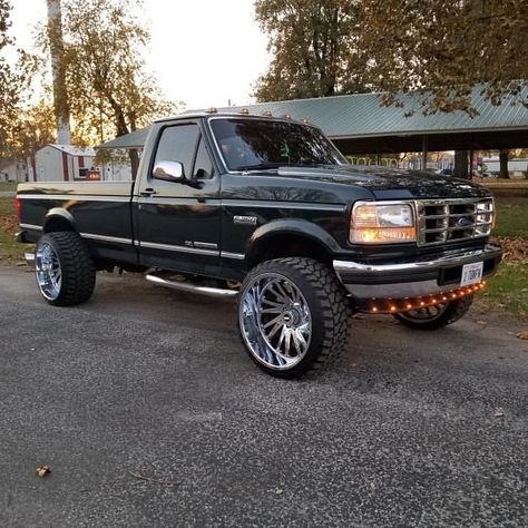 First Class OBS’s on Instagram: “I really like this one . Owner:  @dbrecht_21 .  #firstclassobs #milehighobsfords #20x12 #20x14 #22x12 #22x14 #ford #obs #offset #extcab…” Lifted Obs Ford, Obs Ford 7.3, F150 1995, Ford Obs, Custom Wheels Trucks, Welding Trucks, Obs Ford, Gmc Suv, Obs Truck