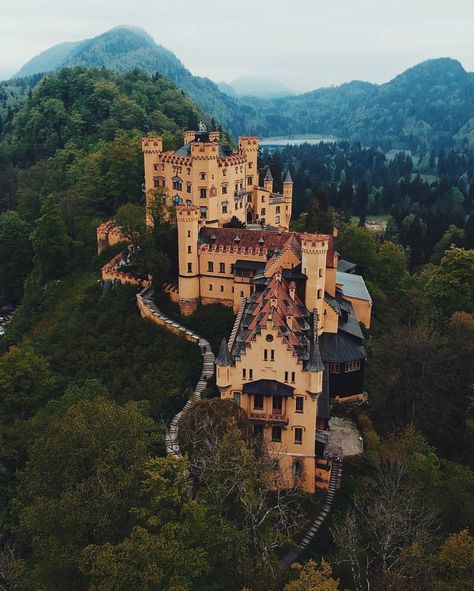 Hohenschwangau Castle Germany 🇩🇪 - #repost @mathiaschu - #schloss #castle #castello #castillo #castelo #zamek #chateau #germany #german… Hohenzollern Castle, Castles To Visit, Cheap Hotel, Germany Castles, Castle In The Sky, Chateau France, Beautiful Castles, A Castle, Medieval Castle