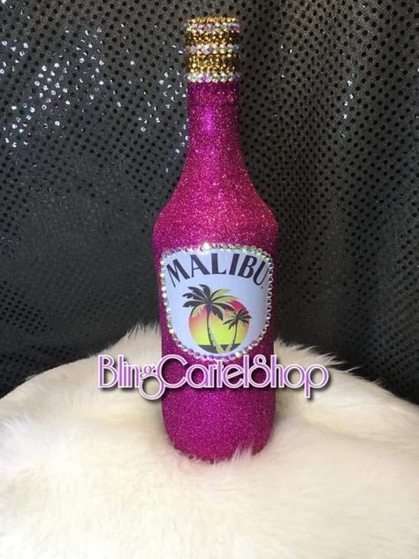 Glitter Malibu Bottle, Bedazzled Malibu Bottle, Badazled Alcohol Bottles, Malibu Bottle, Bedazzled Bottles, Alcohol Bottle Decorations, Crown Royal Apple, Bedazzled Bottle, Regalos Ideas