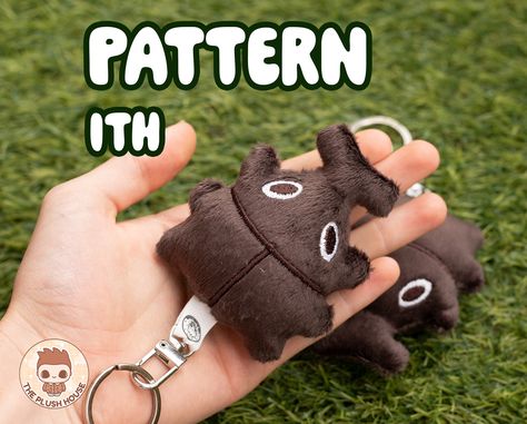 Beetle Plushies, Beetle Plush Pattern, Bug Plush Pattern, How To Sew A Plushie, Felt Plushies Pattern, Plush Pattern Free, Rhino Beetle, Plushie Patterns, Felt Pattern