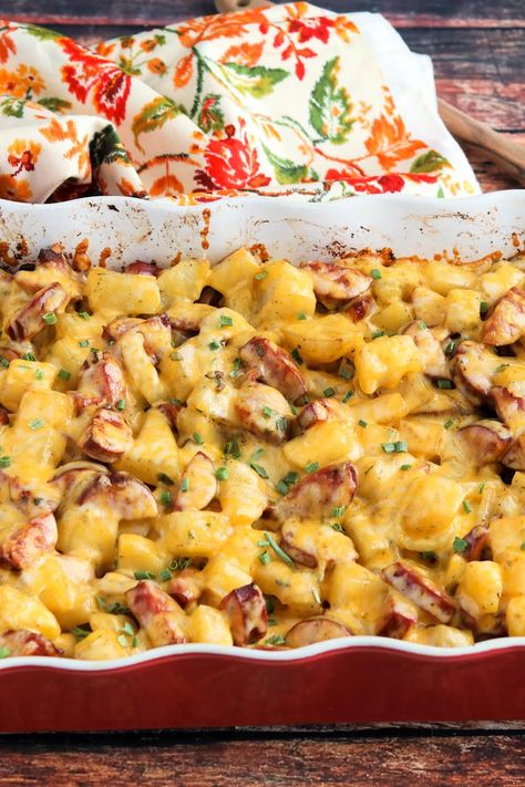 Crazy Recipes, Cheesy Kielbasa, Southern Style Cooking, Kielbasa And Potatoes, Sausage Egg Casserole, Chicken Spaghetti Casserole, Potato Bake, Just A Pinch Recipes, Yummy Casseroles