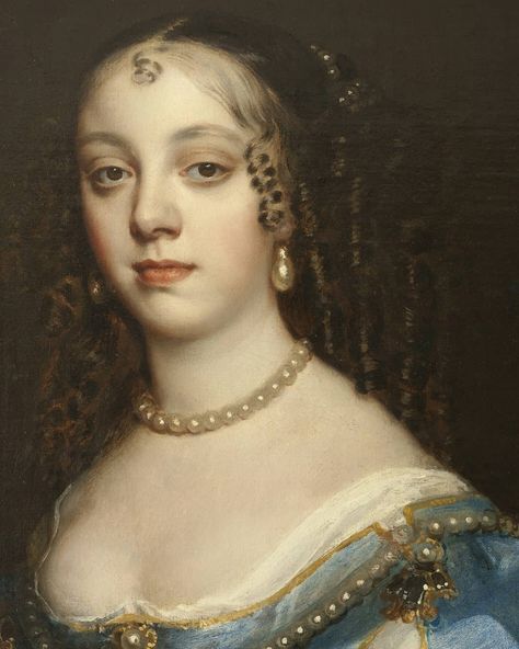 Beauties In Art on Instagram: “Catherine of Braganza, queen consort of England and the wife of Charles II. Being a Roman Catholic, a Portuguese princess and brought up…” Peter Lely, Royal Paintings, Royal Portraits Painting, Catherine Of Braganza, 17th Century Portraits, Most Beautiful Paintings, 17th Century Fashion, Birthday Photo Shoot, Characters Inspiration