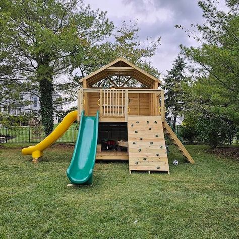 8x10 DIY Playhouse PDF - Etsy Diy Outdoor Swingset Play Structures, Play Forts For Kids Outdoor, Play Houses For Kids Outdoor Diy, Diy Play Sets Outdoor For Kids, Swingset Plans Diy, Play Set Ideas, Diy Playset Outdoor, Home Playground Ideas, Playhouse Swingset