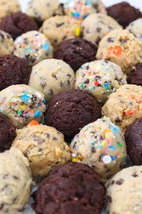 Shelf Stable Edible Cookie Dough, Edible Cookie Dough Pops, Cookie Dough Ideas, Cookie Photoshoot, Easy Edible Cookie Dough, Cookie Dough Pops, Edible Cookie Dough Bites, Funfetti Cookie Dough, Paris Bakery