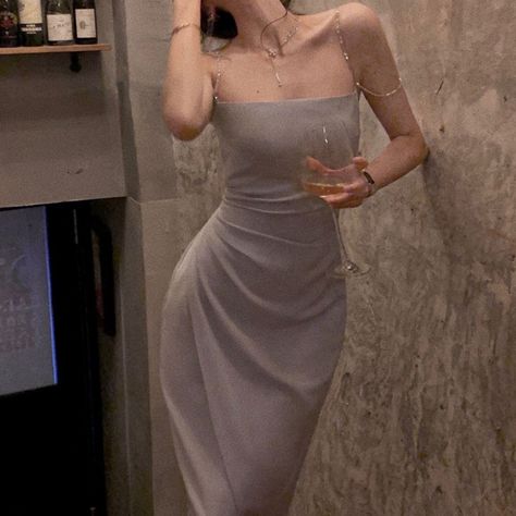 Elegant Sleeveless Bodycon Strap Midi Party Dress PE173 Size Chart S: Length 109cm, Bust 78cm, Waist 64cm, Hip 88cm M: Length 110cm, Bust 82cm, Waist 68cm, Hip 92cm L: Length 111cm, Bust 86cm, Waist 72cm, Hip 96cm XL: Length 112cm, Bust 90cm, Waist 76cm, Hip 100cm Gaun Koktail, Club Fashion, Midi Party Dress, Aesthetic Dress, Summer Elegant, Pretty Prom Dresses, Prom Outfits, Glam Dresses, Female Fashion