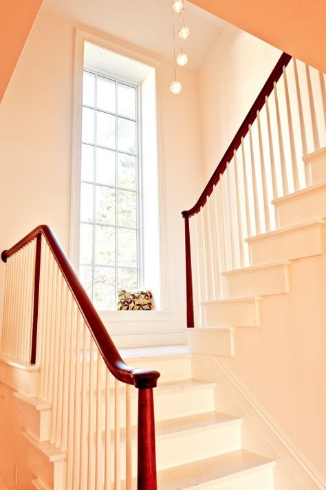 U Shaped Stairs, Staircase Window, Foyer With Stairs, Farmhouse Staircase, Staircase Styles, Stairs Window, White Staircase, White Stairs, Traditional Staircase