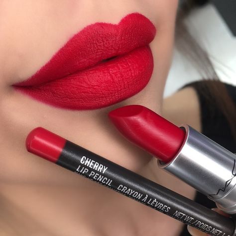 RUBY WOO vs CHERRY • @macsanemkaraarslanoglu Bold Lipstick Makeup, Winter Lipstick, Ruby Woo Lipstick, Mac Lipstick Shades, Ruby Woo, Makeup Eyeshadow Palette, Lipstick Kit, Makeup For Black Skin, Lip Beauty