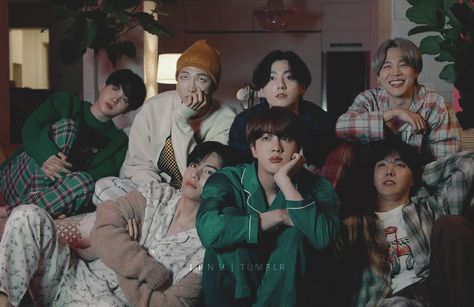 Life Goes On Lyrics, Alternative Hip Hop, Lyrics Meaning, Bts Mv, Movie Club, Bts Group Photos, E Dawn, Korean Boy, Bts Group