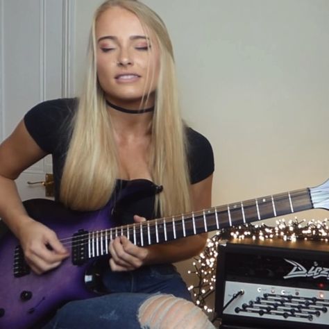 Check out my new YouTube video! Lil groove rock solo 🎸🤘🏼check out the full YT video link in my bio for some more tasty licks ❤️ . . .… Guitarist Wallpaper, Lloyd Wallpaper, Sophie Lloyd, Female Guitarists, Inspirational Memes, Guitar Girl, Female Guitarist, Guitar Music, Guitar Solo