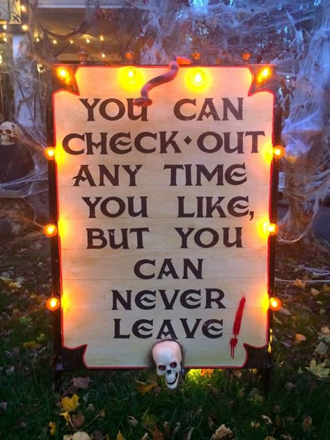 Haunted Inn Decor, Haunted Hotel Decor, Halloween Hotel Decorations, Dead And Breakfast Halloween, Hotel Halloween Decor, Haunted Homecoming Theme, Haunted Hotel Ideas, Haunted Hotel Party, Halloween Dungeon Ideas