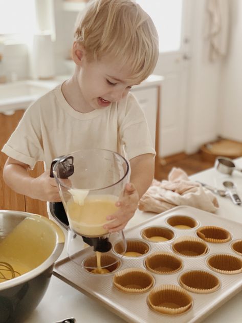 Baking With Toddlers, Childrens Baking, Store Bought Pie Crust, Kid Chef, Fruit Picking, Baking Classes, Cooking Classes For Kids, First Birthday Cake, Fun Cupcakes