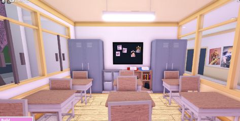 Bloxburg Mini School Layout, College Layout Bloxburg, Bloxburg School Gym Ideas, Bloxburg School Inspiration, Bloxburg School Layouts With Dorms Small Plot, Bloxburg Dorm Room Ideas, Bloxburg School Classroom Ideas, Bloxburg Office Room, Bloxburg Boarding School Layout