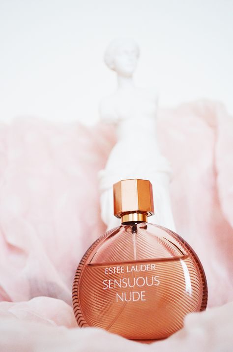 Estée Lauder - Sensuous Nude. Eau de Parfum Spray Estee Lauder Sensuous, Estée Lauder, Fragrance Collection, Estee Lauder, Perfume Bottles, Violet, Product Launch, Spray, Fragrance