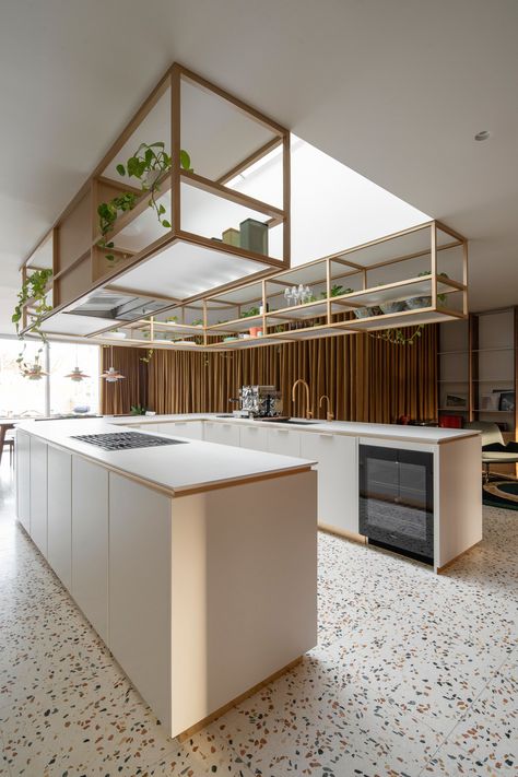 Press kit - Garnier Residence - Dupont Blouin Architects | v2com-newswire Terrazzo Floor Kitchen, Kitchen Terrazzo, Terrazzo Tile Floor, Kitchen Flooring Ideas, Colorful Terrazzo, Terrazzo Floor, Terrazzo Floors, Green Sink, Floor Kitchen