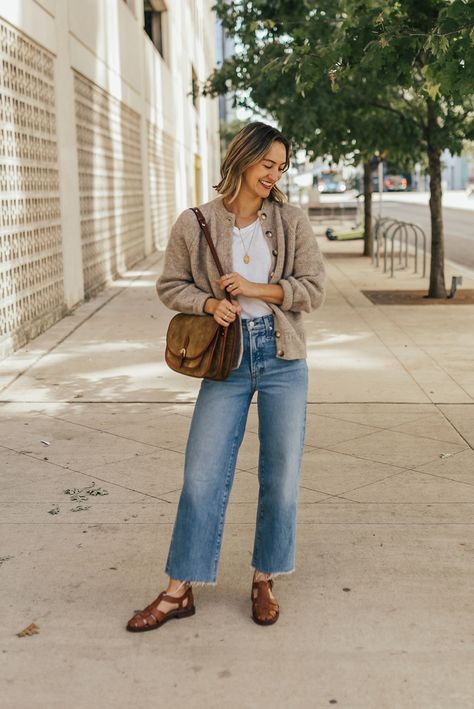 Fall 2024 Cardigan, Minimalist Winter Style, Jeans With Cardigan Outfit, Stitch Fix Outfits 2024, Fall Outfits For Older Women, Fisherman Aesthetic Outfit, Effortless Outfits Casual, Oatmeal Cardigan Outfit, Timeless Womens Fashion