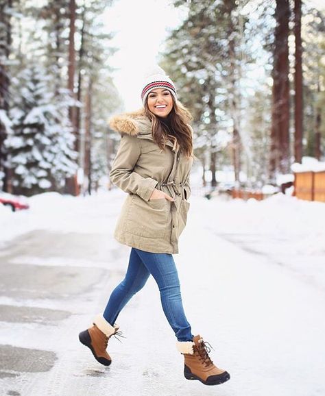 winter vibes~~ Ugg Adirondack Boots Outfit, Ugg Adirondack Boots, Ugg Adirondack, A Very Merry Christmas, Minimal Outfit, Very Merry Christmas, Winter Looks, Boots Outfit, Winter Wear