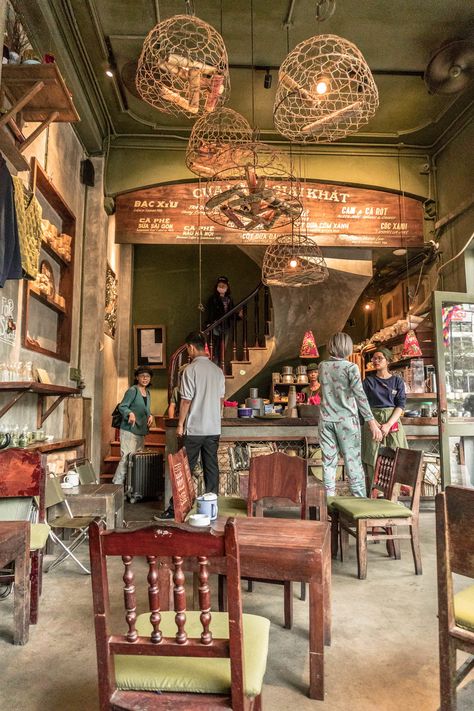 a café guide to Hanoi, Vietnam: where to find quirky cafés, prime work spaces, + the very best coffee — silly.little.kiwi Rustic Coffee Shop, Vintage Coffee Shops, Custom Jewelry Ideas, Rustic Cafe, Bookstore Cafe, Coffee Shop Interior Design, Themed Cafes, Cafe Shop Design, Coffee Shops Interior