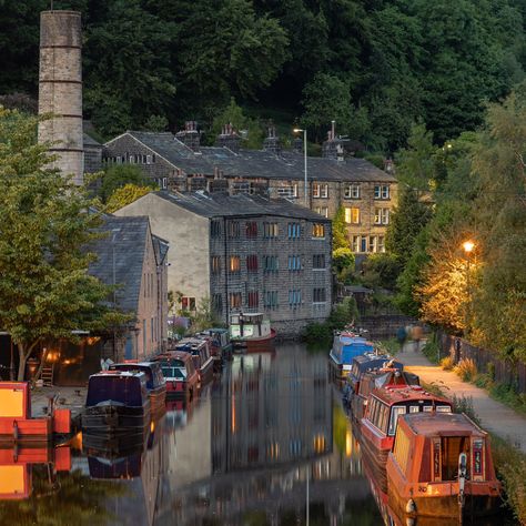 (4) Home / Twitter London Bridge Aesthetic, Old Bridge Photography, Amsterdam Bridge, Hebden Bridge, Old London Bridge, Longest Bridge In The World, Uk City, Winning The Lottery, West Yorkshire