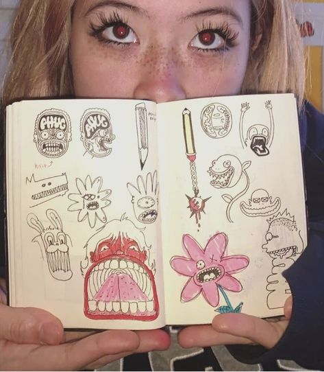 Art Journal Therapy, Grunge Art, Arte Sketchbook, Wow Art, Icon Pfp, Sketchbook Art Inspiration, Art Block, Funky Art, Moleskine