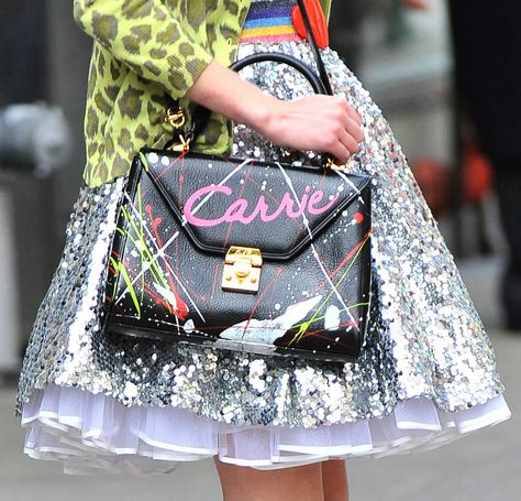 The Carrie Diaries Handbag Carrie Diaries, The Carrie Diaries, Boxy Bags, Annasophia Robb, Teenage Love, Meme Design, Carrie Bradshaw, Soft Grunge, Girl Gang