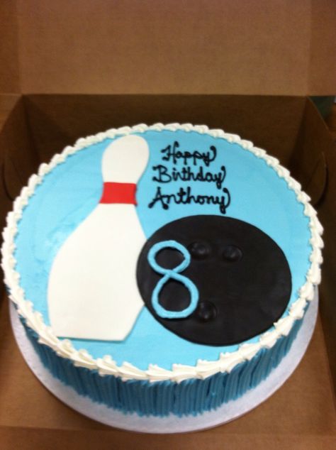 Bowling theme birthday party cake. Buttercream icing with a fondant pin & ball. Bowling Birthday Cake, Grandpa Birthday Cake, Bowling Party Themes, Happy Birthday Anthony, Bowling Cake, Bowling Birthday Party, Bowling Birthday, Hawaiian Birthday Party, Girl Bday Party