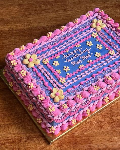 Chats • Instagram Sheet Cake Designs Birthday Women, Cake Designs Birthday Women, Sheet Cake Designs Birthday, Sheet Cake Decorating Ideas, Sheet Cake Decorating, Sheet Cake Designs, Birthday Women, Vintage Cakes, Floral Cake