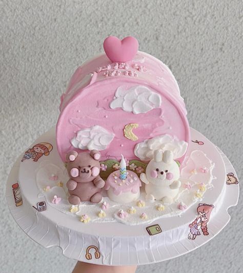 Birthday Cake For 3yrs Old Girl, Present Cake, Beautiful Cake Designs, Cake Decorating Piping, Mini Cakes Birthday, Cute Baking, Pretty Dessert, Simple Birthday Cake, Pretty Birthday Cakes