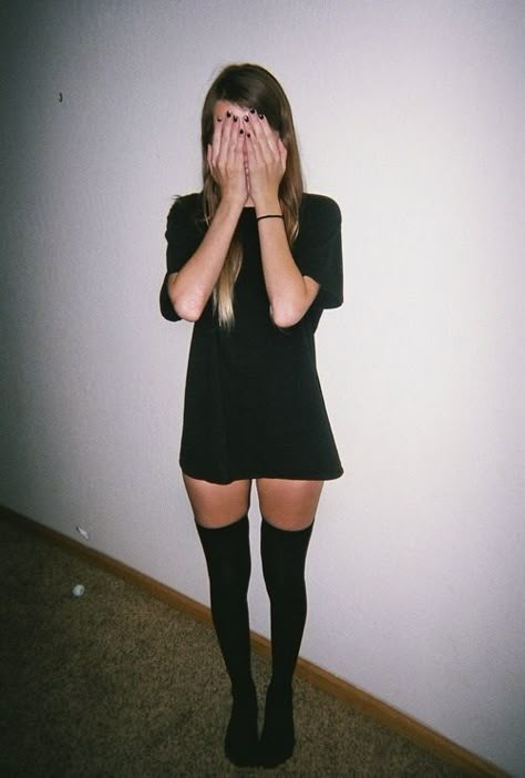 Neo Grunge, Dressing Well, Quoi Porter, Vogue Japan, Thigh High Socks, Knee Socks, Her Eyes, Alternative Rock, Soft Grunge