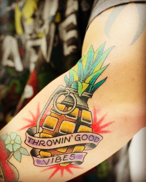 Army American Traditional Tattoo, Matching Pineapple Tattoo, Pineapple Tattoo Men, Wrap Tattoo Arm, Pineapple Tattoo Ideas, Cover Up Tattoo Ideas Female, Traditional Tattoo Animals, Cover Up Tattoo Ideas, Up Tattoo Ideas