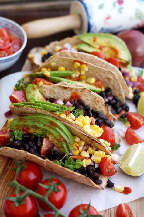 Vegan Recipes Easy Quick, Vegan Tacos Recipes, Vegetarian Taco, Vegan Taco, Quick Easy Vegan, Vegan Recipes Beginner, Midday Snack, Vegan Recipes Videos, Vegan Lunch Recipes