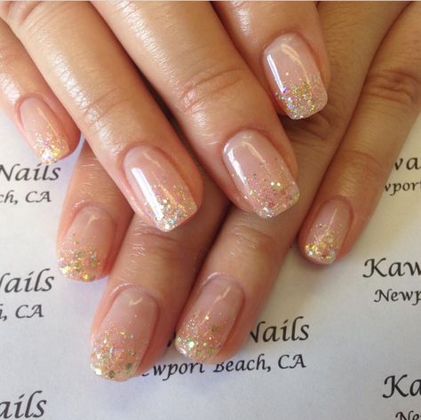 Short Clear Gel Nails Designs, Neutral And Glitter Nails, Gold Glitter Short Nails, Neutral Nails With Gold Glitter, Clear Short Nails With Design, Gold Ombre Nails Short, Gold Prom Nails Short, Classy Gold Nails Short, Gold Glitter Ombre Nails Acrylic