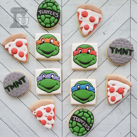 Ninja Turtle Cookies Decorated, Ninja Turtle Cookie Cake, Teenage Mutant Ninja Turtle Cookies, Tmnt Cookies, Ninja Turtle Cake Pops, Ninja Turtle Cookies, Turtle Dessert, Teenage Mutant Ninja Turtle Cake, Turtle Cookies